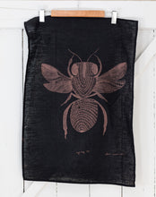 Load image into Gallery viewer, Sugarbag Bee - Handprinted Linen Tea Towel